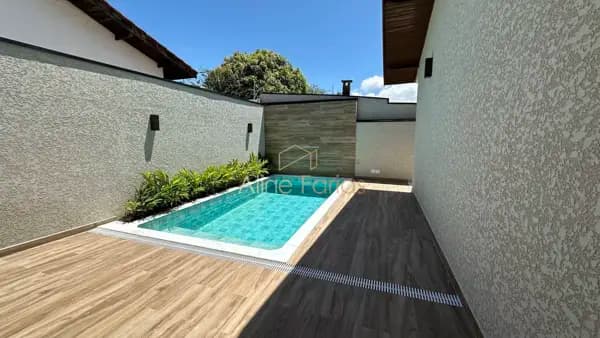 Casa com design contemporâneo à venda em Peruíbe