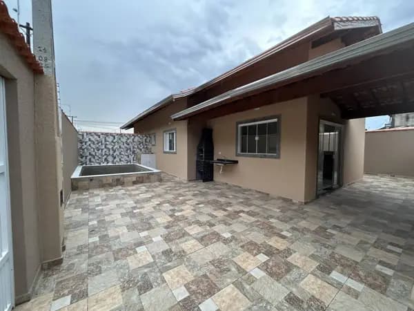 Casa à venda no bairro Tupy em Itanhaém/SP