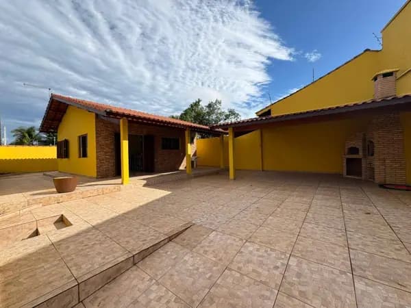 Casa à venda no bairro Vila Romar em Peruíbe/SP