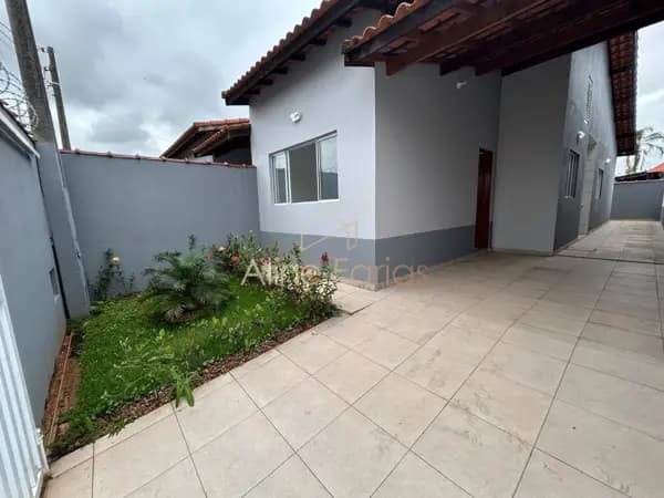 Casa moderna e funcional em região de crescimento à venda em Peruíbe