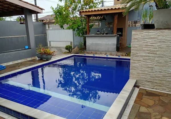 Excelente casa com piscina e área gourmet à venda em Peruíbe