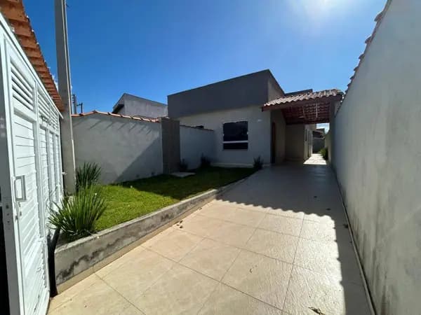 Casa à venda no bairro Estância dos Eucaliptos em Peruíbe/SP