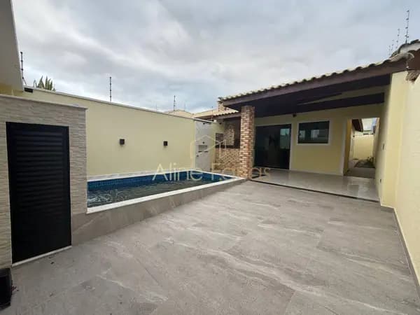 Casa à venda no bairro Park D'aville em Peruíbe/SP