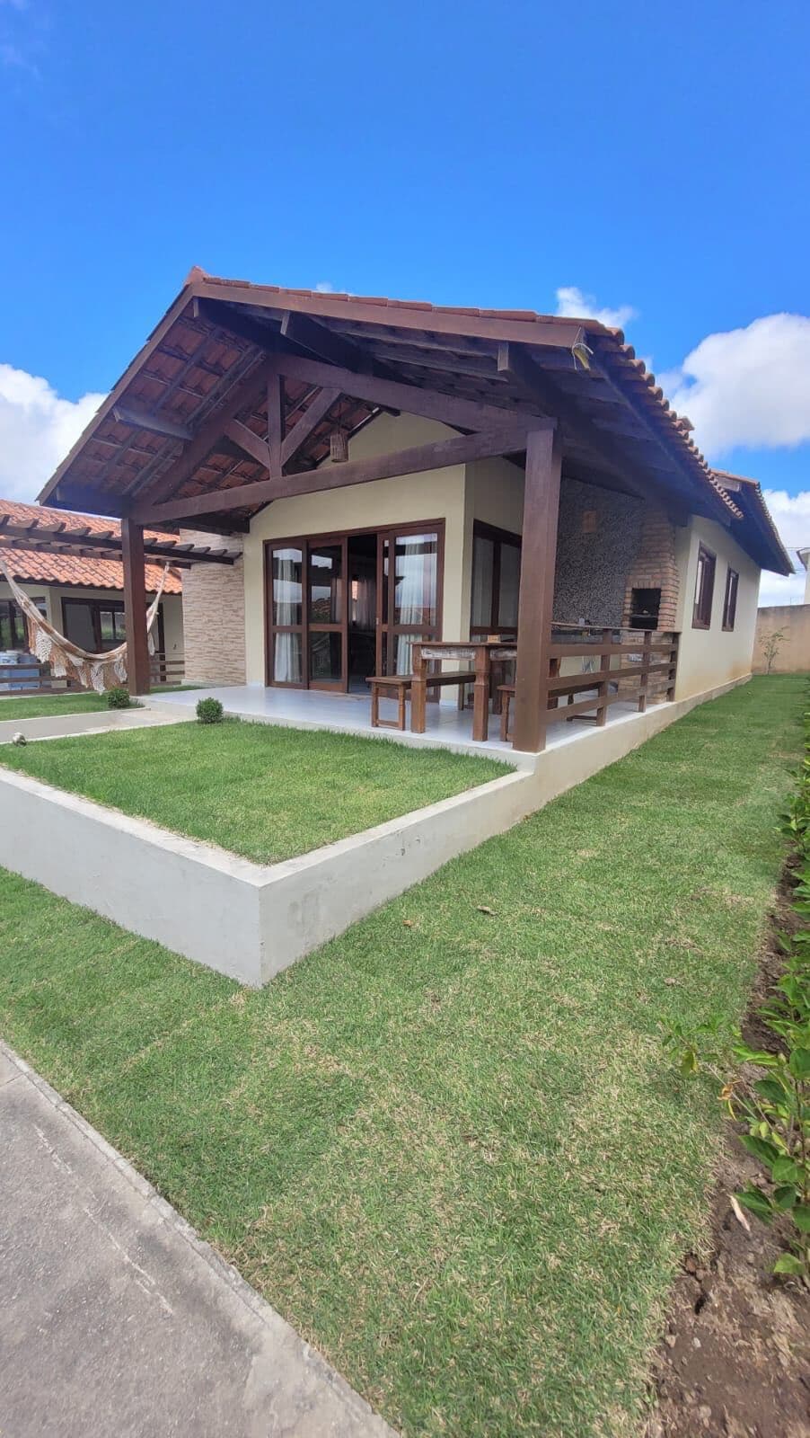 ALUGO LINDA CASA DE COND DIÁRIA, 105m2, 3 qts, 1 suite, 2 gem, Lazer completo
