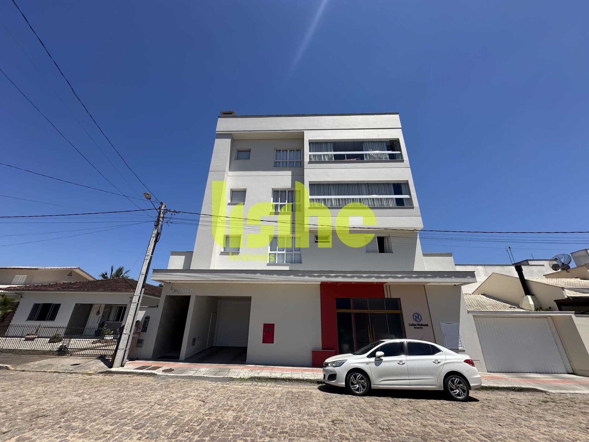 Apartamento Semi-Mobiliado no Centro