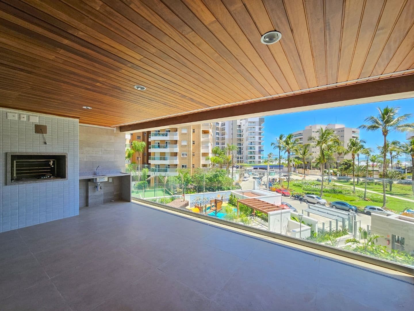 APARTAMENTO EM CONSTRUÇÃO À VENDA NA RIVIERA DE SÃO LOURENÇO