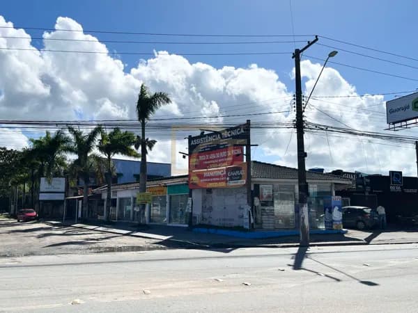 🏡 **TERRENO COMERCIAL DE ESQUINA NA ENSEADA – GUARUJÁ/SP**