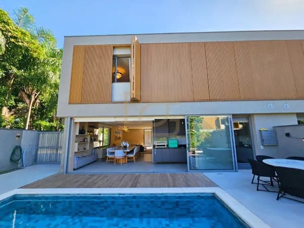CASA À VENDA NO RESERVA DO GOLF – RIVIERA DE SÃO LOURENÇO