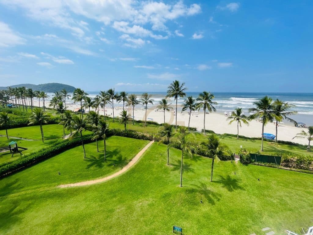 ✨ Frente mar com sofisticação e vista deslumbrante ✨