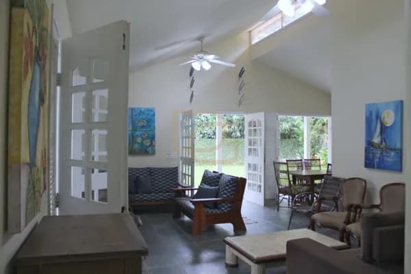 Sua Casa com Super Terreno na Riviera: Lazer e Potencial Ilimitado!
