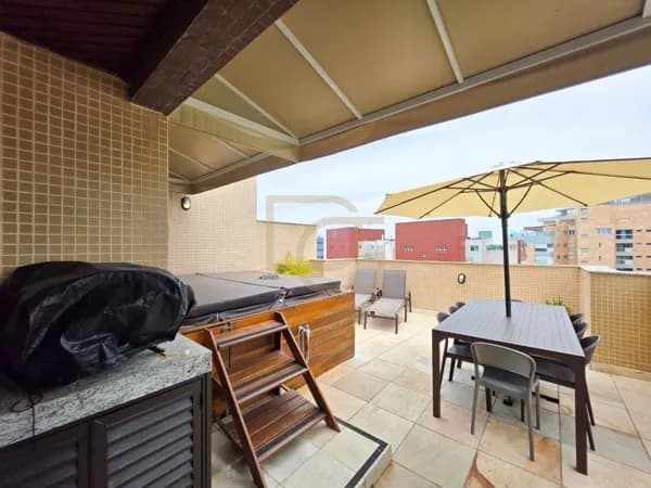 Cobertura com Terraço e Spa na Riviera – 123m² Exclusivos
