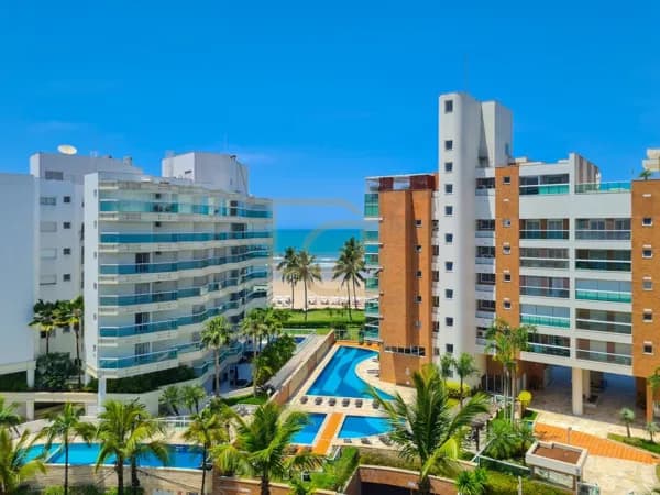 Cobertura de Luxo na Riviera com Piscina Aquecida e Vista para o Mar