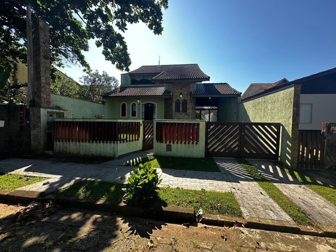 🏡 VISTA PARA O MAR E TOTALMENTE REFORMADA: SEU REFÚGIO EM PERUÍBE