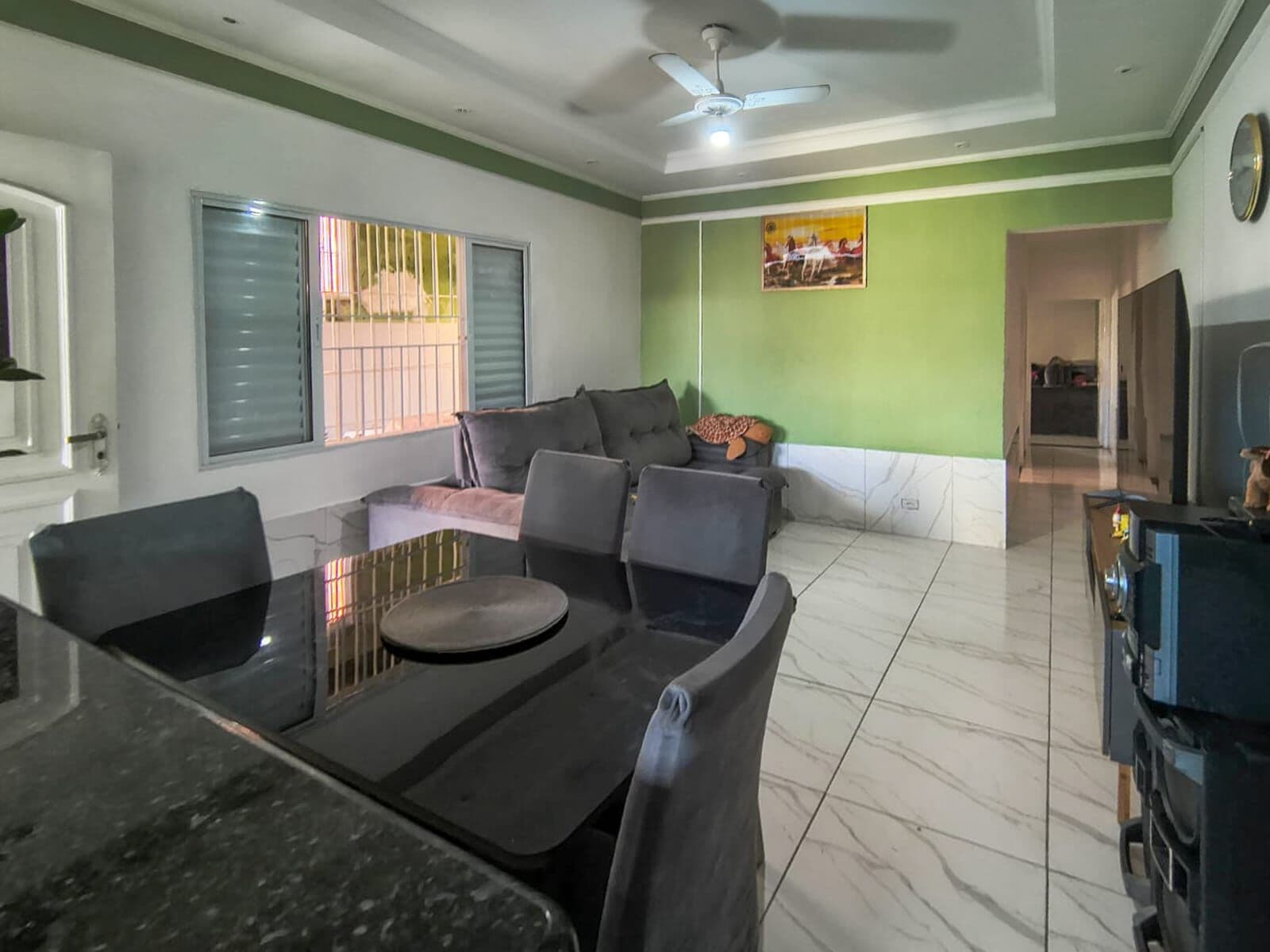 Casa com 4 dormts à Venda na Praia de Peruíbe