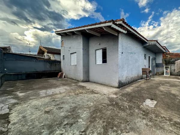 Casa em Peruíbe - Estância São José