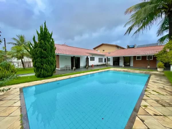 OFERTA LINDA CASA 40 METROS DO MAR .