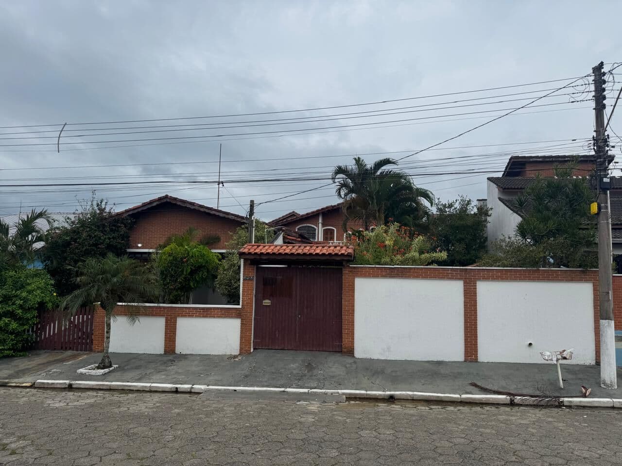 Casa à venda em Peruíbe – Balneário Oásis