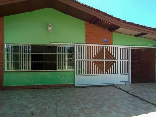 Casa em Peruíbe - Balneário São João Batista