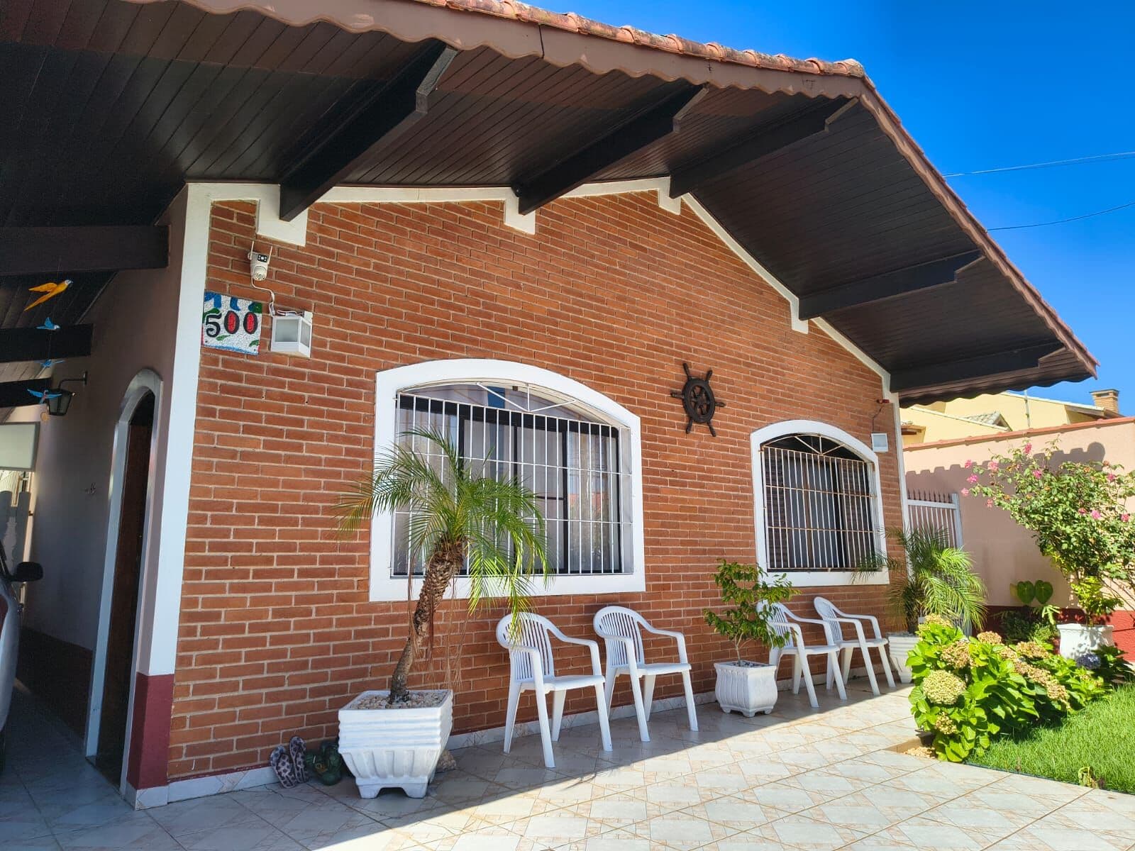 Casa Térrea com 3 dormts sendo 1 suítes Jardim Imperador mobiliada