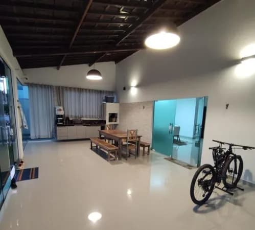 Casa em Condomínio Fechado