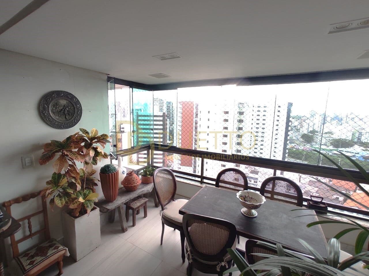 Belíssimo Apartamento no residencial Parque dos Coqueiros - Pituba!