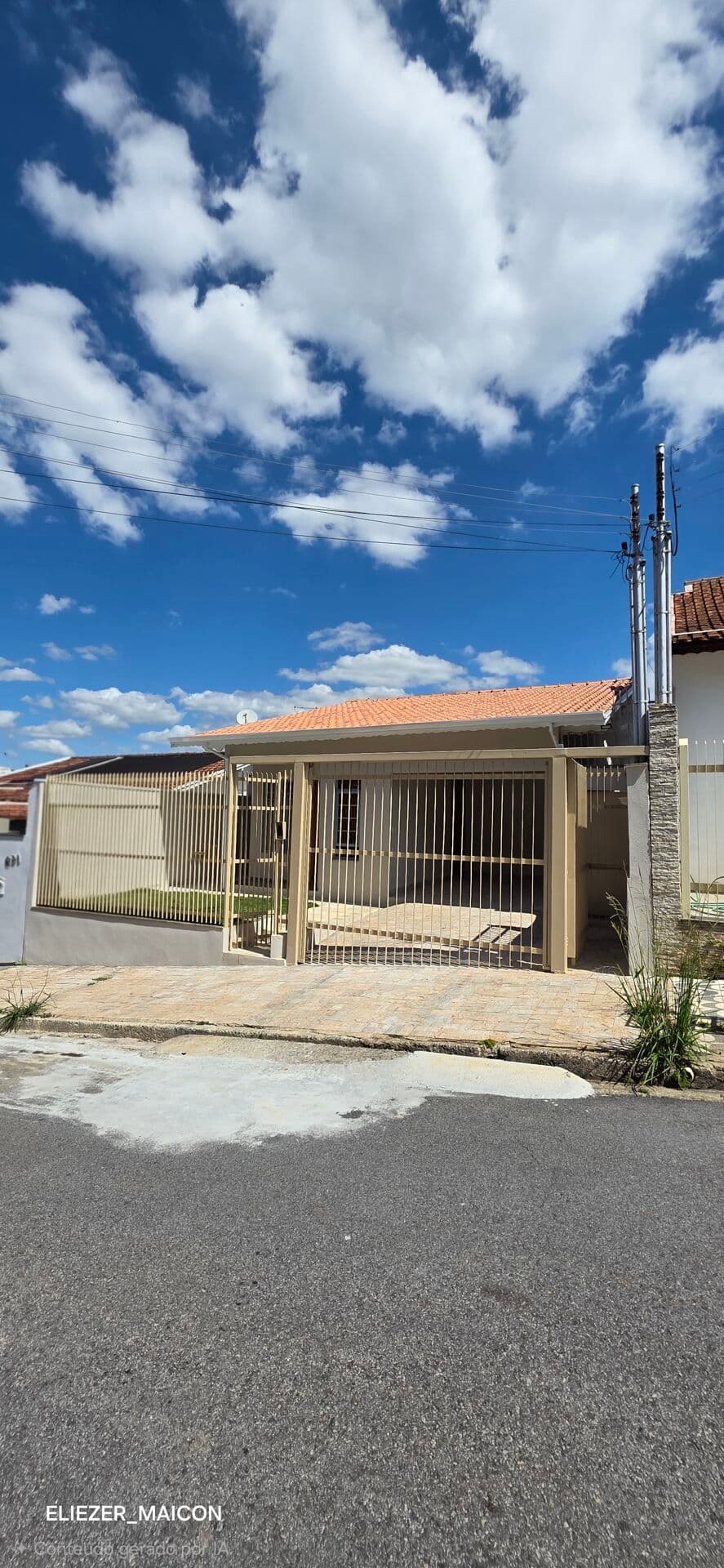 Casa em Poços de Caldas - Santa Ângela