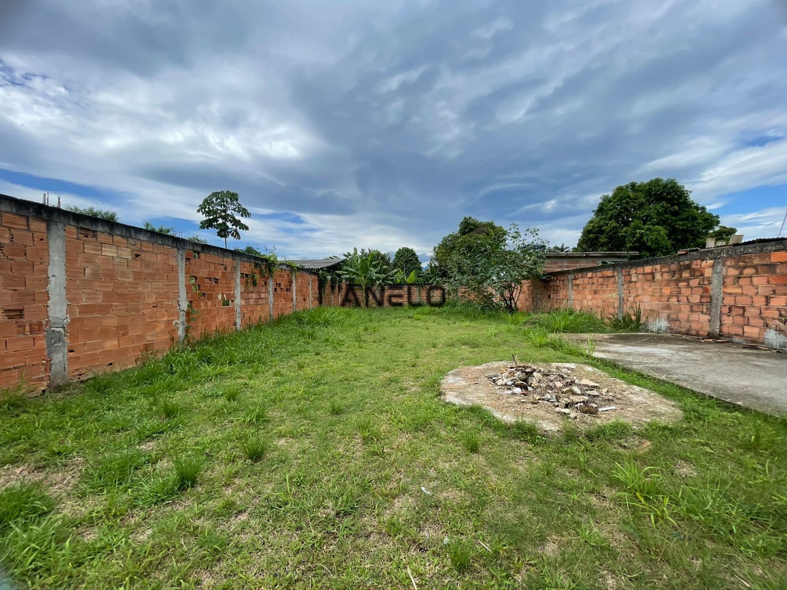 Lote/Terreno em Duque de Caxias - Jardim Barro Branco