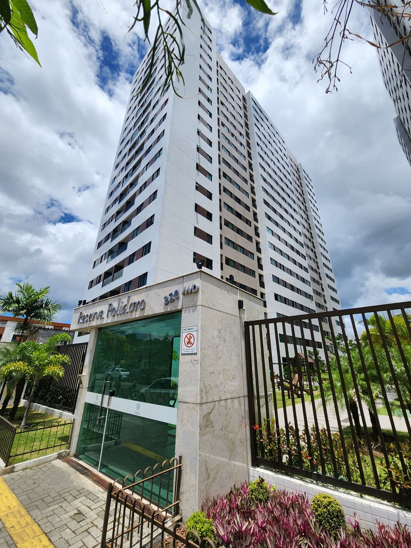 VÁRZEA - AV. GENERAL POLIDORO EDF. RESERVA POLIDORO 55M² 02 QUARTOS 01 SUITE WC SOCIAL ARMÁRIOS PLANEJADOS 01 VAGA DE GARAGEM INFRAESTRUTURA COMPLETA