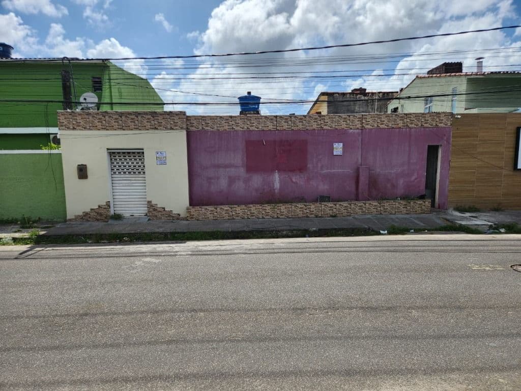 (SAN MARTIN) CASA COMERCIAL DE FRENTE À CHESF - 7 SALAS 2 BANHEIROS