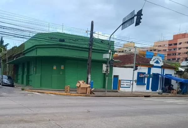MACAXEIRA PRÉDIO NA AV. NORTE DE ESQUINA 500 M2 - DE FRENTE AO PARQUE DA MACAXEIRA