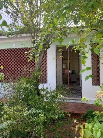 CASA AMARELA - CASA EM EXCELENTE LOCALIZAÇÃO 3 QUARTOS 1 SOCIAL