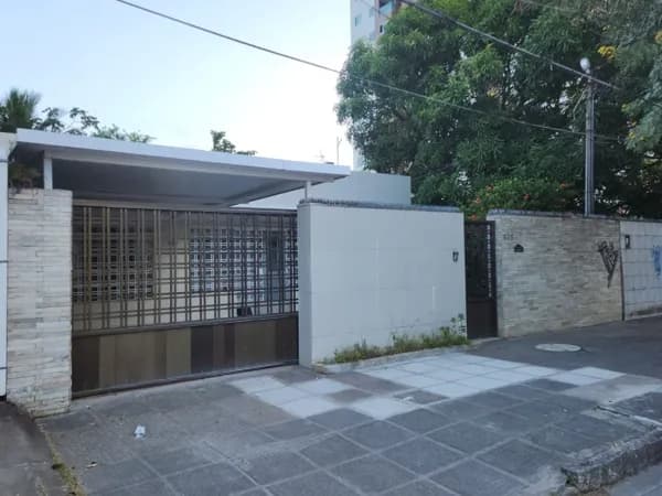 IMBIRIBEIRA - CASA LOCAÇÃO RESIDENCIAL OU COMERCIAL - TERRAÇO 02 SALAS 04 QUARTOS 01 SUITE 2 GARAGENS TODA GRADEADA