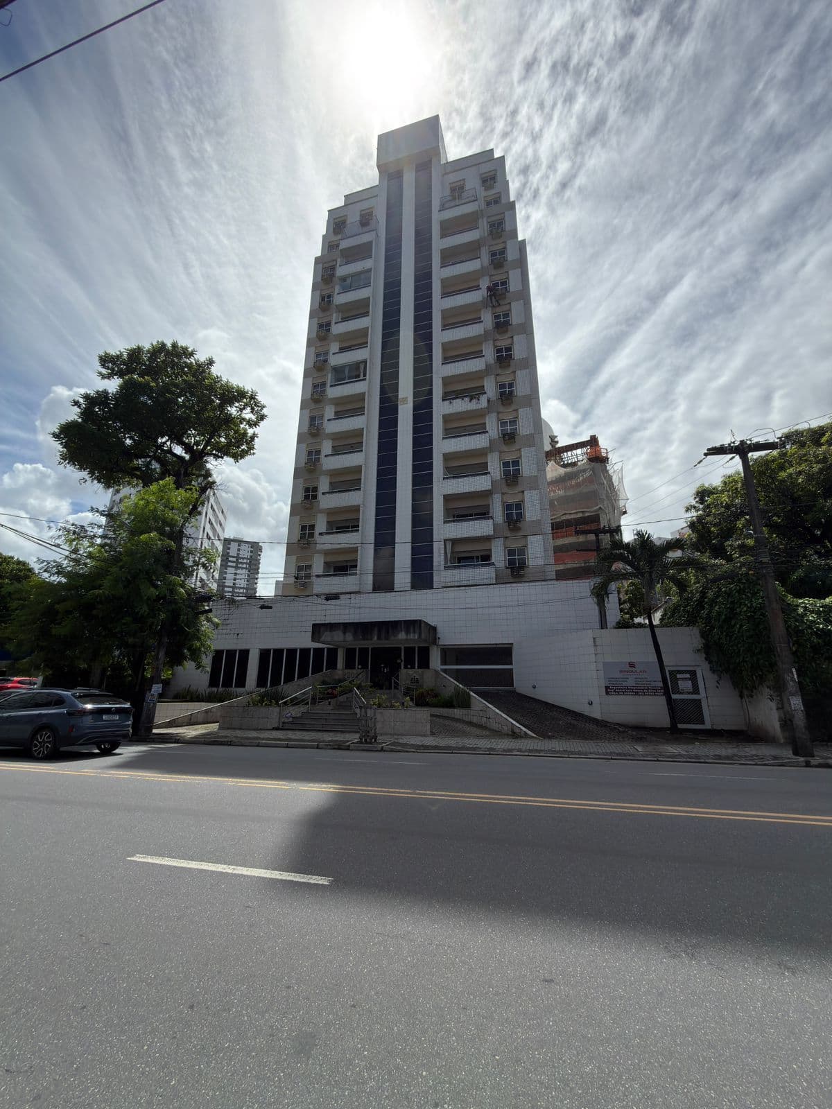 MOBILIADO 44M2 - AVENIDA 17 DE AGOSTO JUNTO AO PARQUE APIPUCOS PISCINA E GARAGEM COBERTA