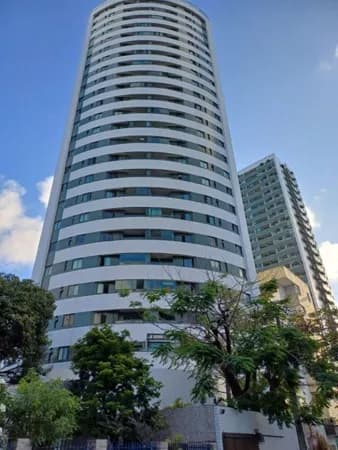 TORRE - 91 M2 3 QUARTOS 1 SUÍTE REFORMADO ARMÁRIOS EM TODOS OS AMBIENTES 2 VAGAS PISCINA CHURRASQUEIRA - DE FRENTE AO MERCADO DA TORRE
