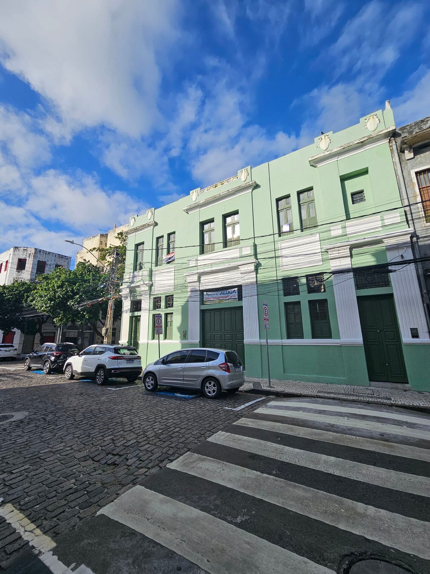 VENDA - IMOVÉL COMERCIAL NA RUA DA MOEDA - PRÉDIO DE ESQUINA COM 2 PAVIMENTOS REFORMADO