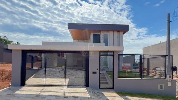Casa em Dois Irmãos - Vale Direito