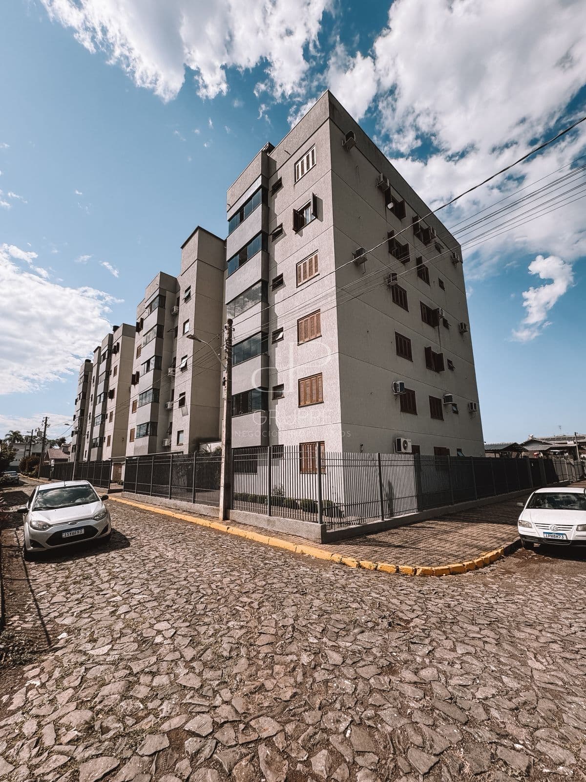 Apartamento em Dois Irmãos - Industrial