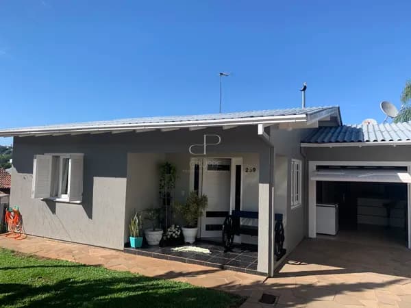 Casa em Dois Irmãos - Industrial