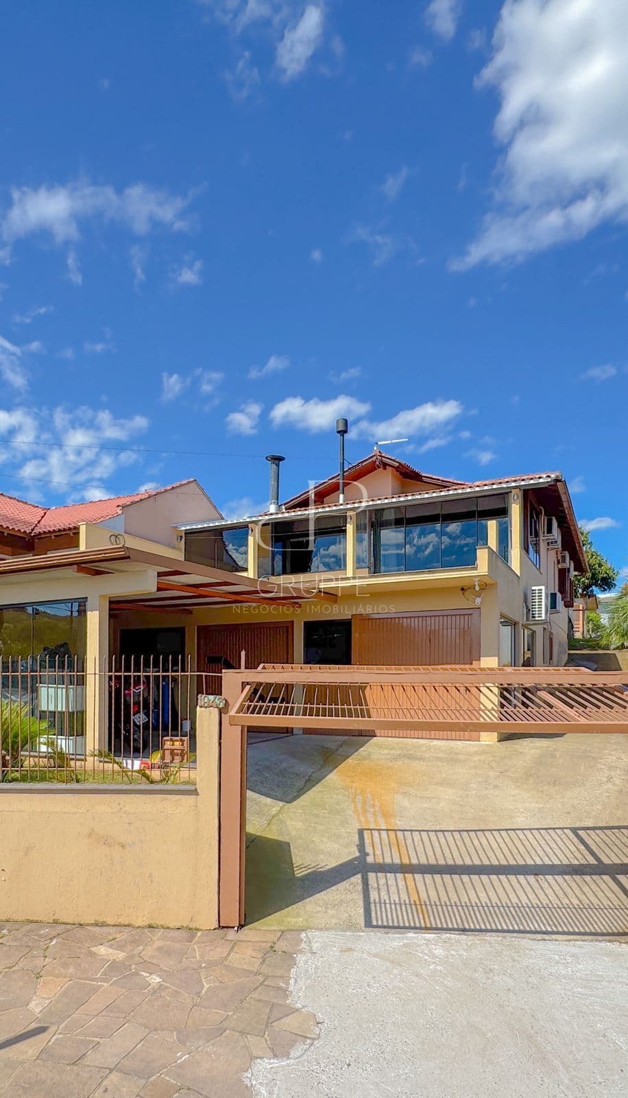 Casa em Dois Irmãos - Floresta