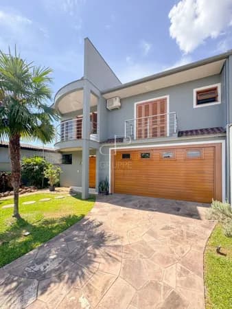 Casa em Dois Irmãos - Centro