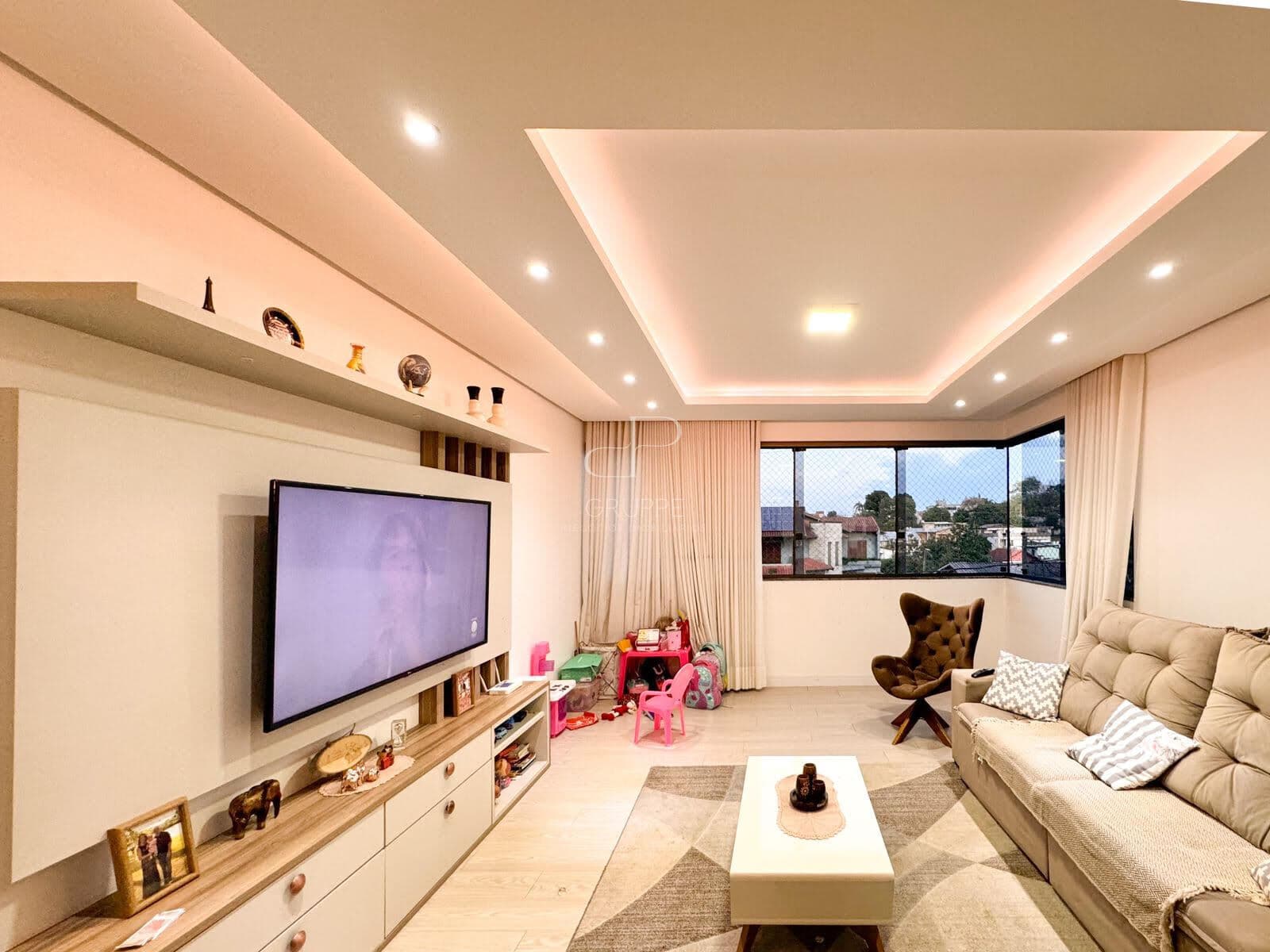 Apartamento em Dois Irmãos - Primavera