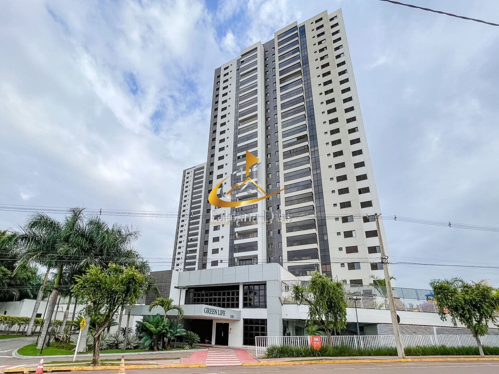 Oportunidade no Edifício Green Life Rico em armários - vista Via Park - sol nascente