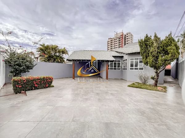 Casa Ampla com Piscina e Espaço Gourmet Próxima à Avenida Bom Pastor em Campo Grande/MS