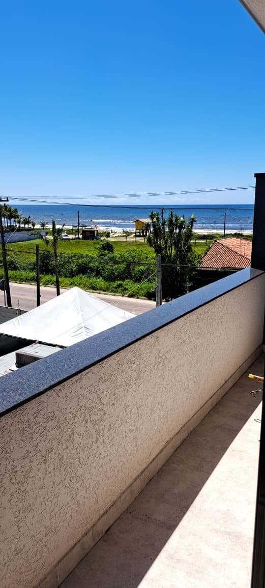 Triplex 02 Conjunto Noronha