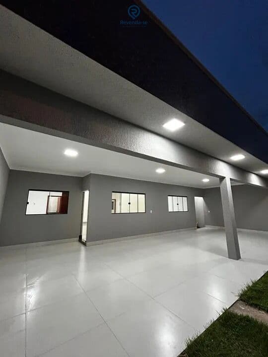 🏡 Casa Moderna de Alto Padrão – 3 Quartos | Cidade Satélite