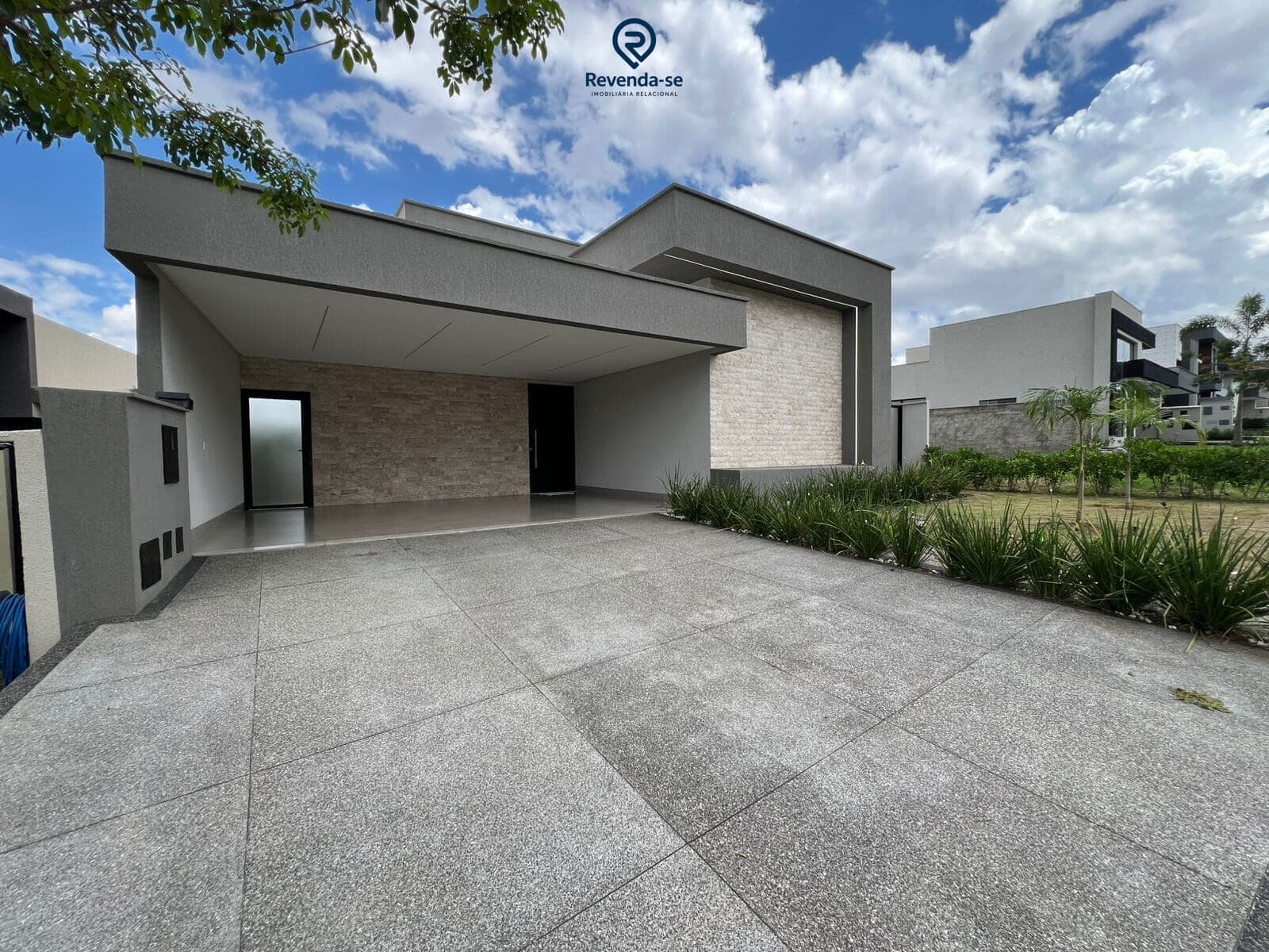 🏡 *Casa Térrea de Alto Padrão no Parqville Pinheiros*