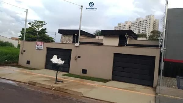 Casa à venda no Bairro Goiá p-Adilson