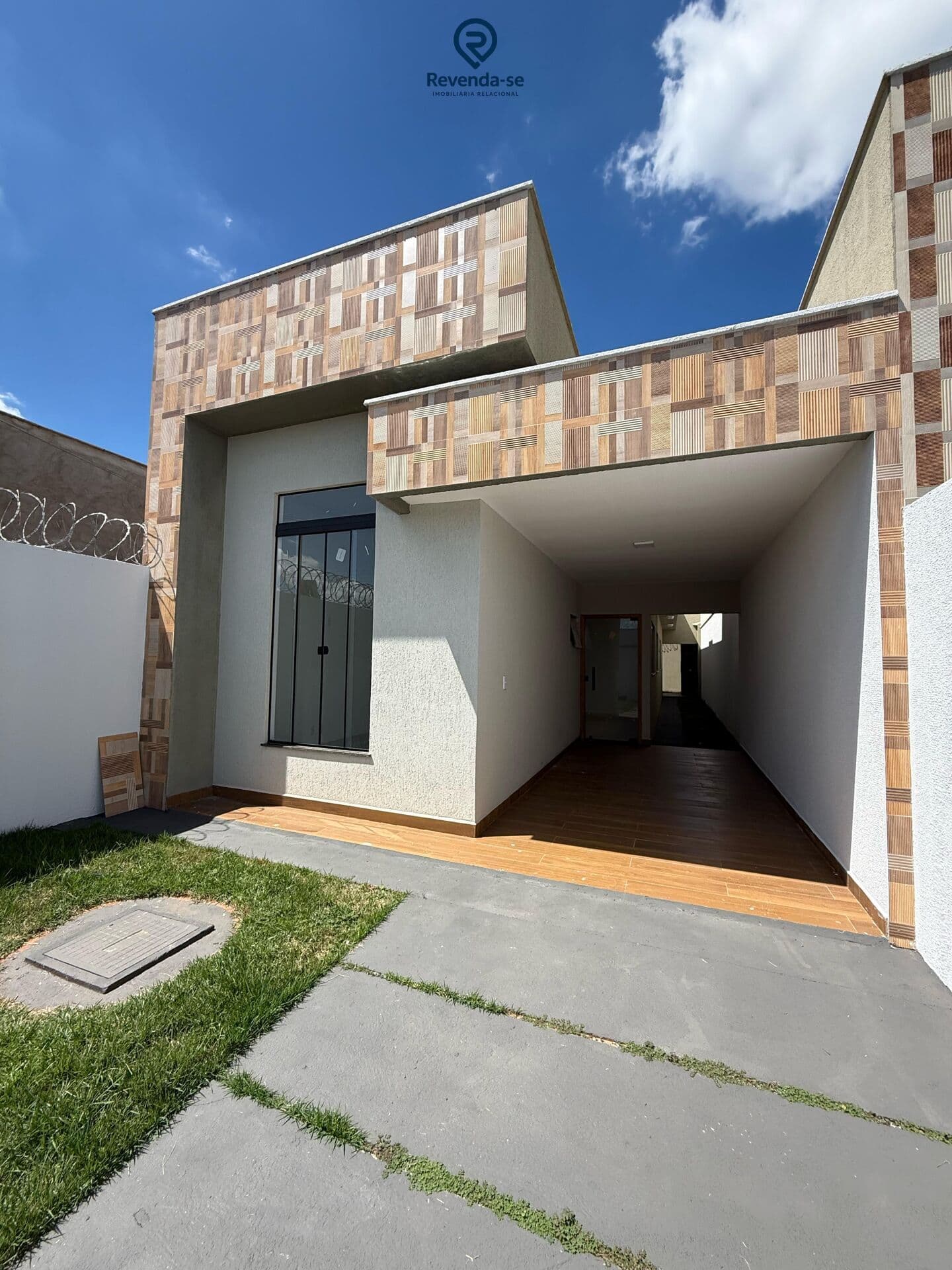 🏡 IMPERDÍVEL – CASA 3 QUARTOS | REGIÃO DO GARAVELO (com avaliação)