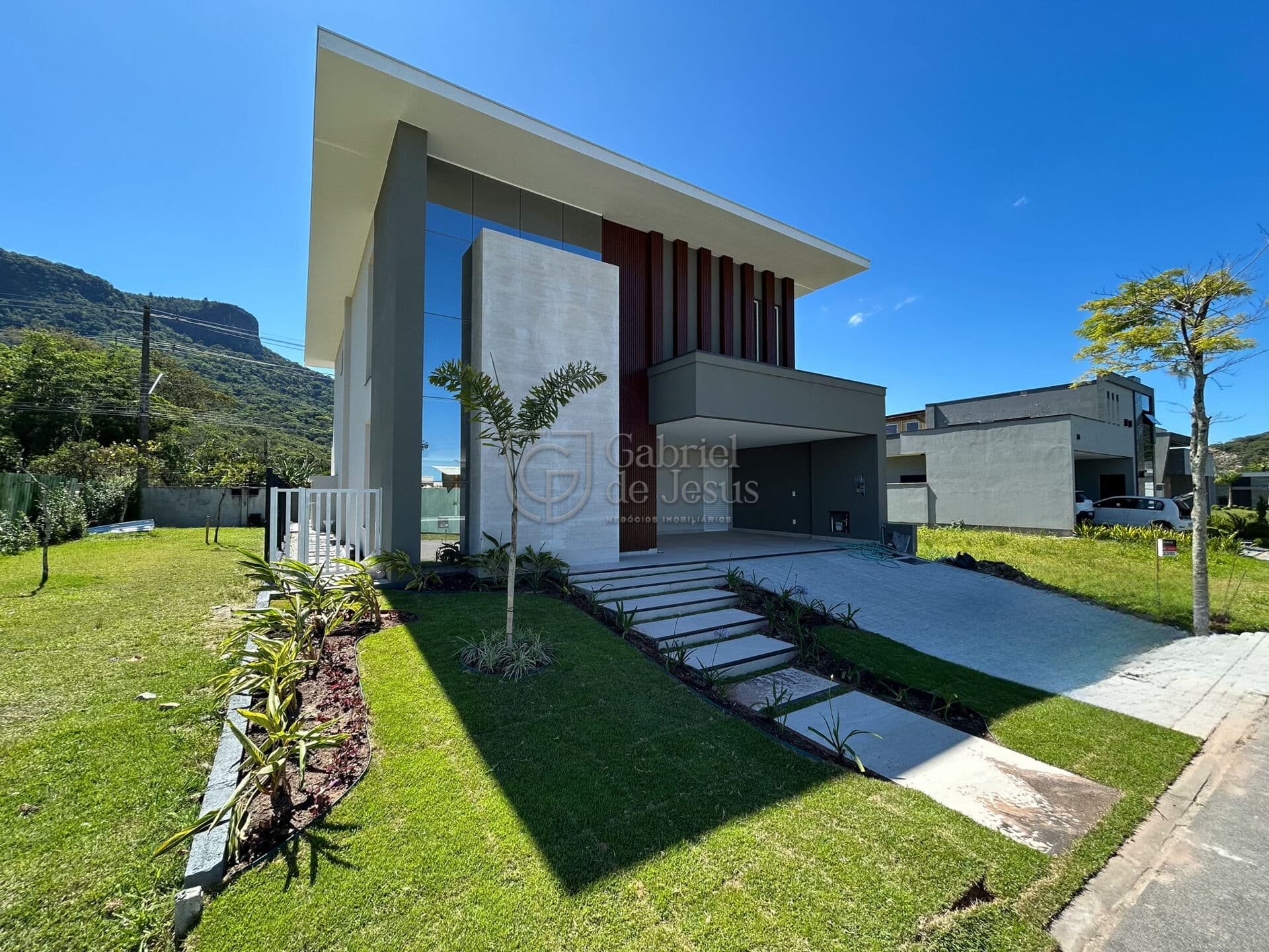 Casa recém-construída no Condomínio Reserva da Pedra