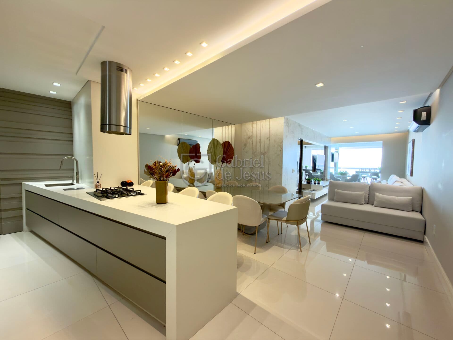 Apartamento alto padrão e porteira fechada